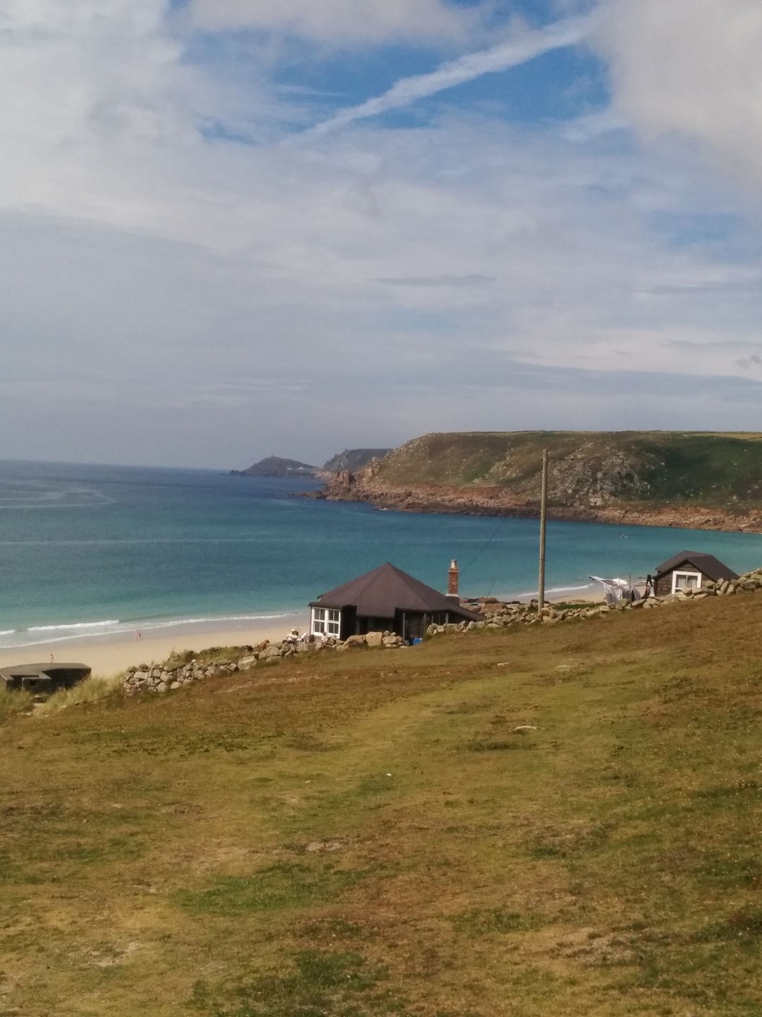 5-beaches-you-should-visit-this-summer-sennen-3
