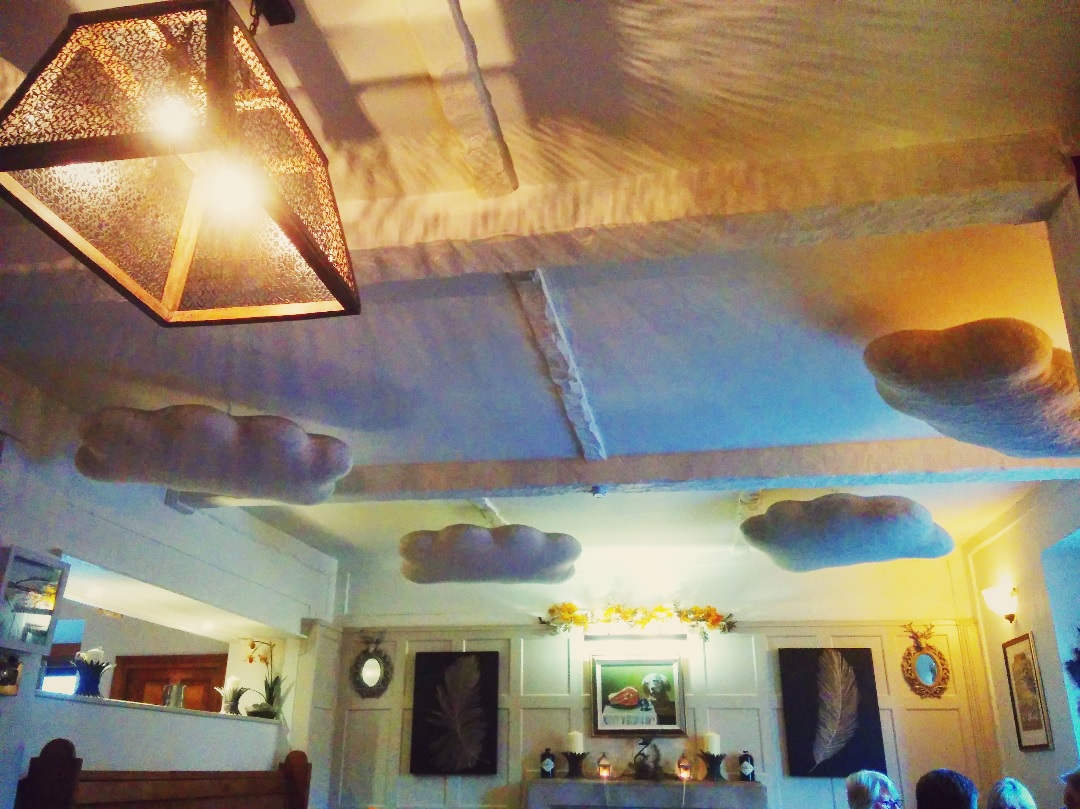 restaurant-review-the-notley-arms-ceiling