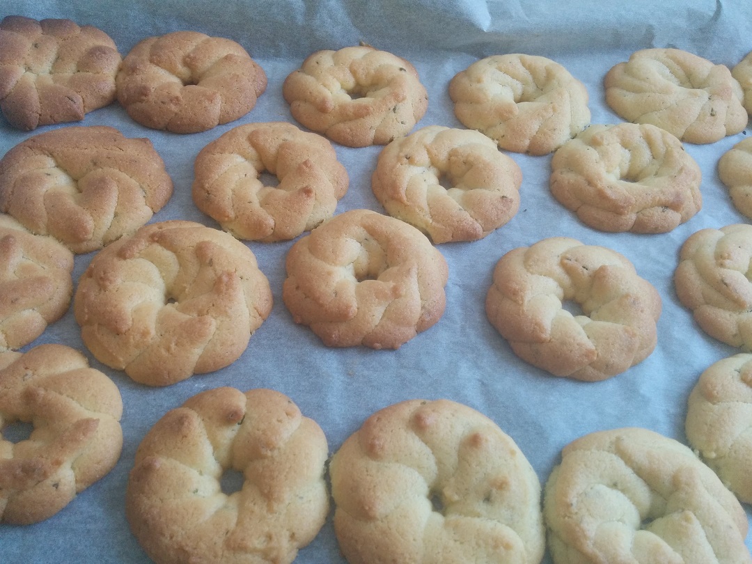 recipe-rosemary-shortbread-cooked